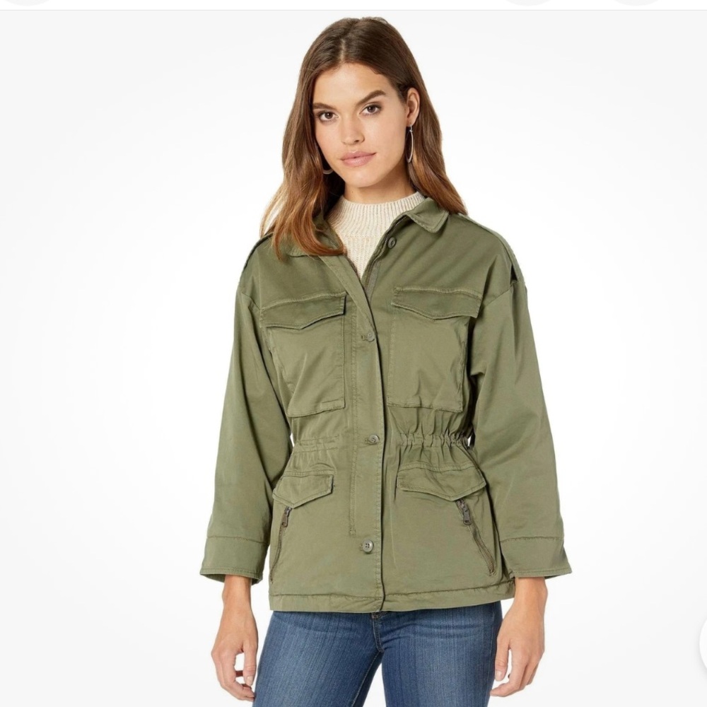 Olive Green Utility Jacket by Jioe is in like new condition. Size large